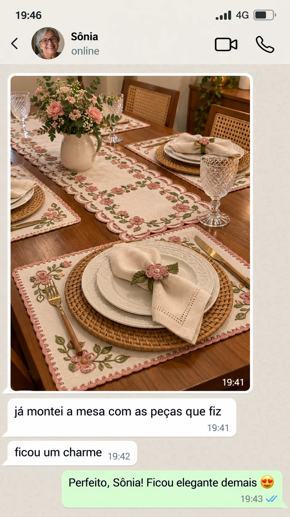 Depoimento de Sônia com a mesa posta montada usando as peças feitas
